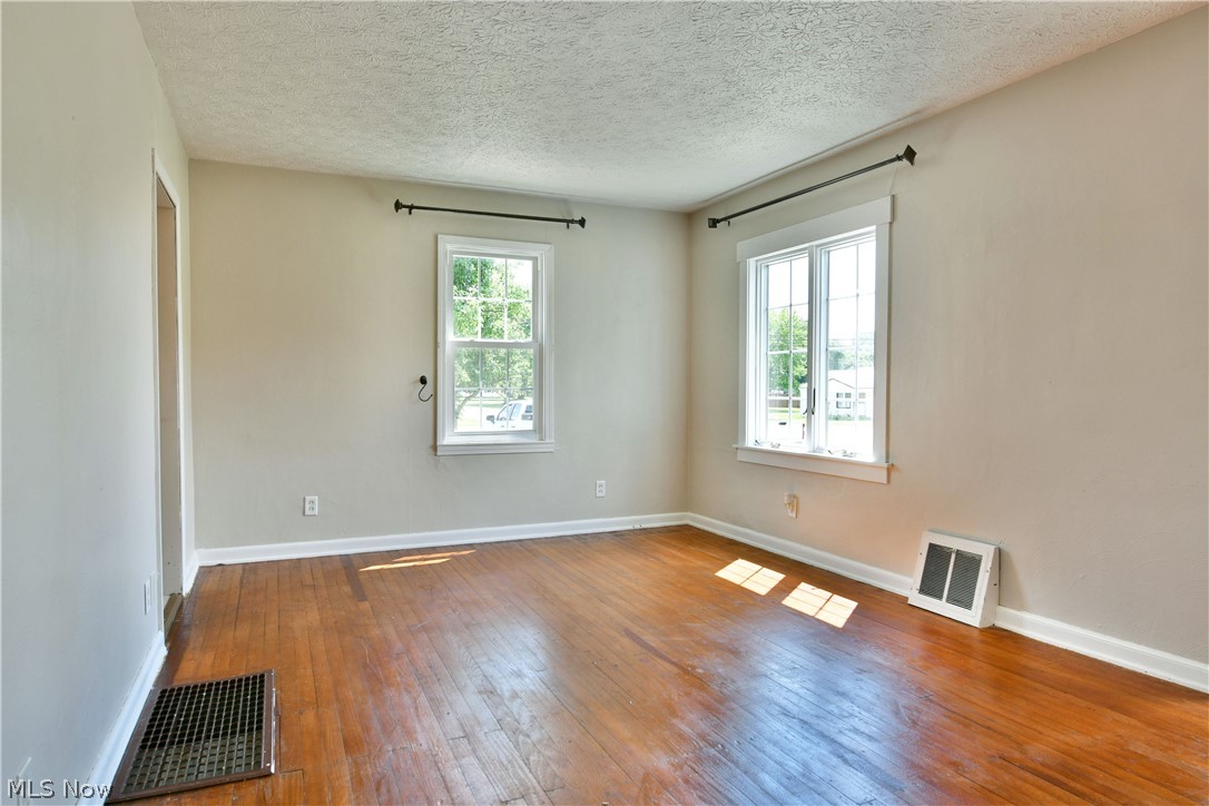 6470 Mahoning Avenue NW Champion OH 44481