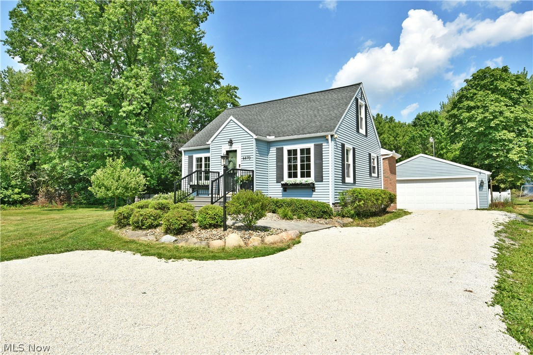 6470 Mahoning Avenue NW Champion OH 44481