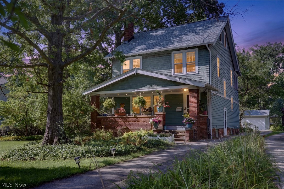 3389 E Monmouth Road Cleveland OH 44118