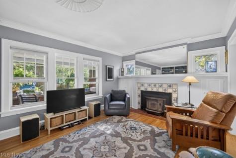 3389 E Monmouth Road Cleveland OH 44118