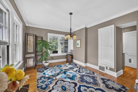 3389 E Monmouth Road Cleveland OH 44118