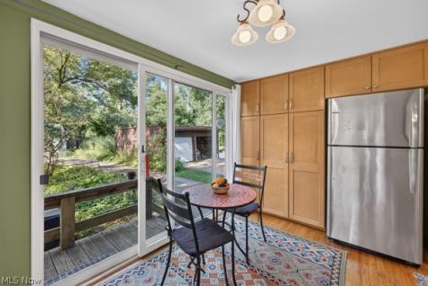 3389 E Monmouth Road Cleveland OH 44118