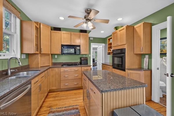 3389 E Monmouth Road Cleveland OH 44118