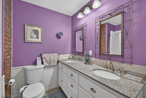 3389 E Monmouth Road Cleveland OH 44118
