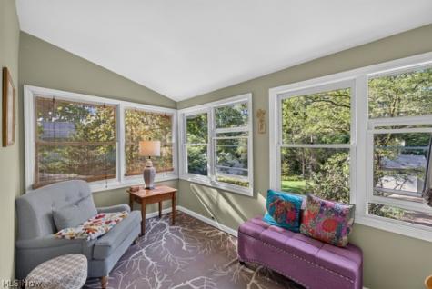 3389 E Monmouth Road Cleveland OH 44118