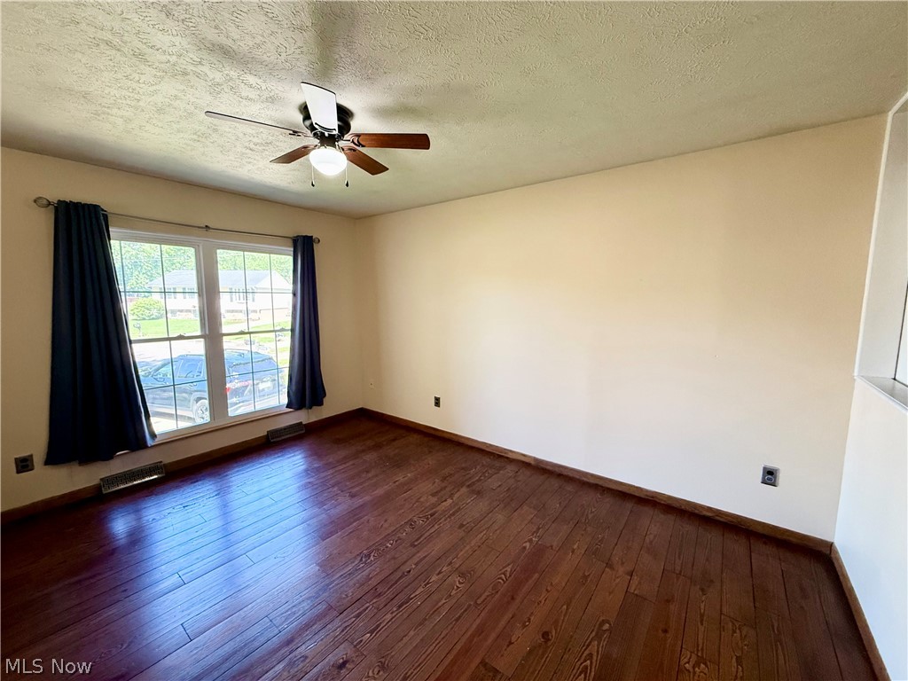 1128 Oakwood Drive Vermilion OH 44089