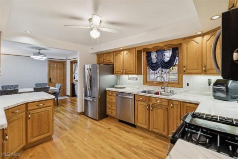 25918 Highland Road Richmond Heights OH 44143