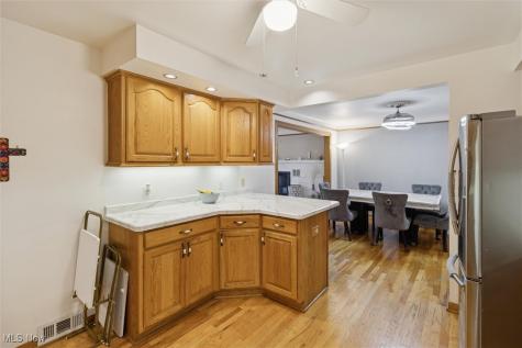 25918 Highland Road Richmond Heights OH 44143