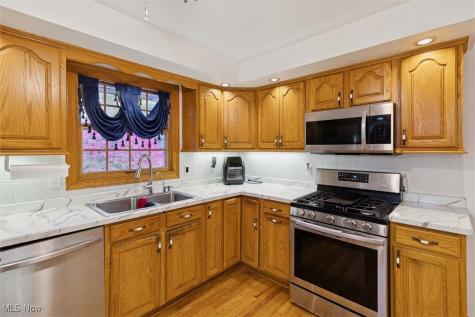 25918 Highland Road Richmond Heights OH 44143