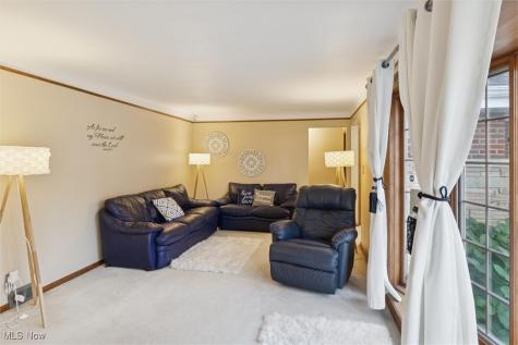 25918 Highland Road Richmond Heights OH 44143