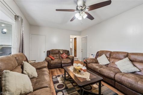 4562 Brendan Lane North Olmsted OH 44070