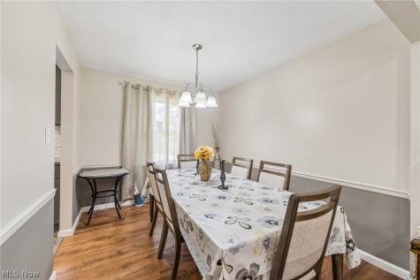 4562 Brendan Lane North Olmsted OH 44070