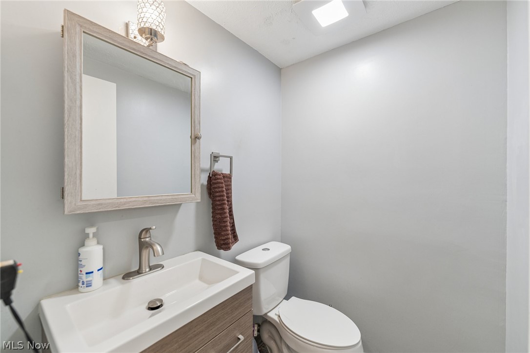 4562 Brendan Lane North Olmsted OH 44070