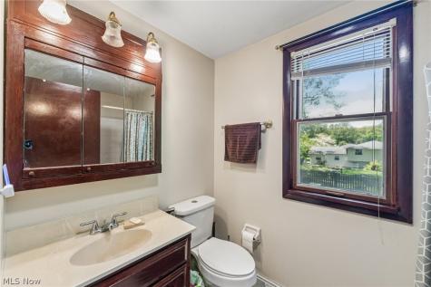 4562 Brendan Lane North Olmsted OH 44070