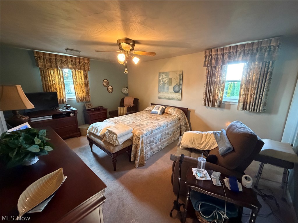 49261 S Park Circle East Liverpool OH 43920