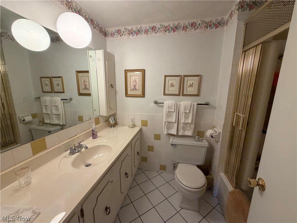 49261 S Park Circle East Liverpool OH 43920