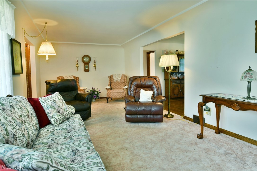 26 Potomac Avenue Niles OH 44446