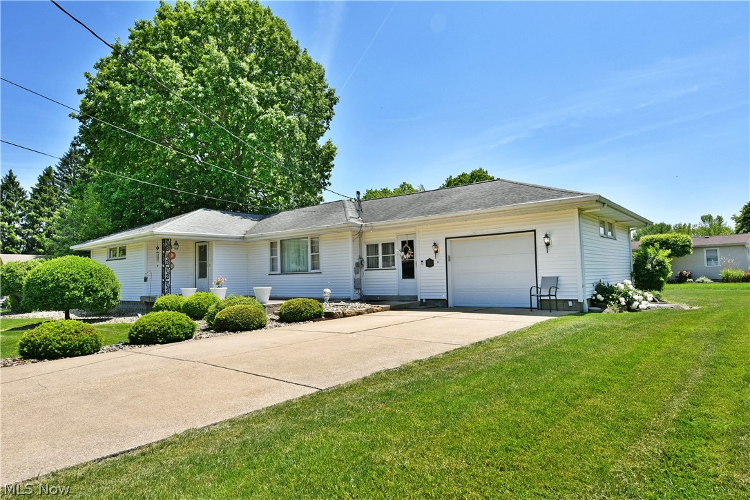26 Potomac Avenue Niles OH 44446