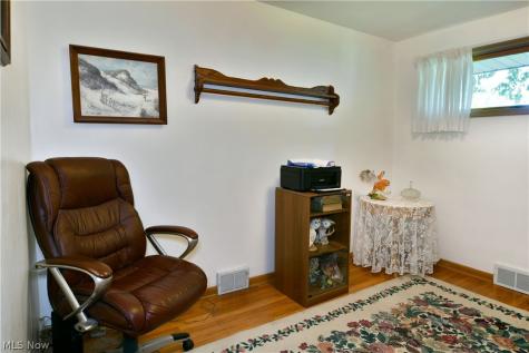 26 Potomac Avenue Niles OH 44446
