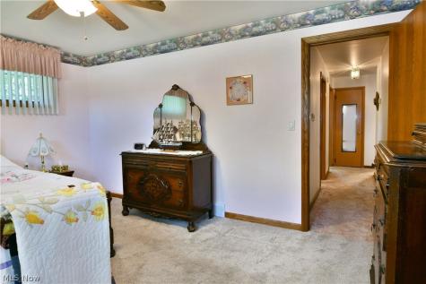 26 Potomac Avenue Niles OH 44446