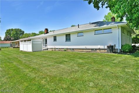 26 Potomac Avenue Niles OH 44446