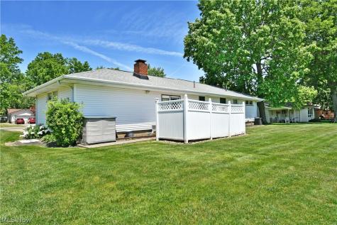 26 Potomac Avenue Niles OH 44446
