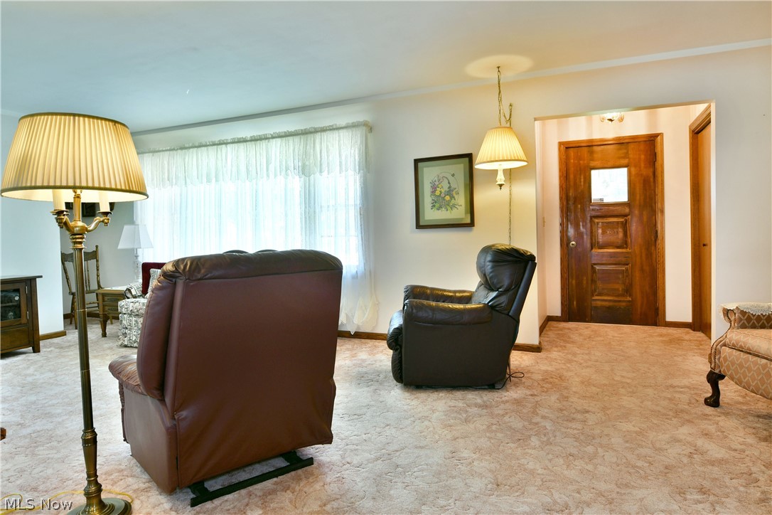 26 Potomac Avenue Niles OH 44446