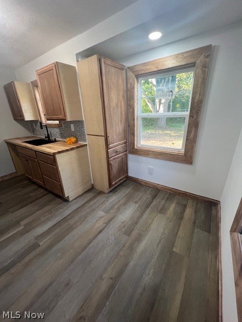19819 Harvard Avenue Warrensville Heights OH 44122