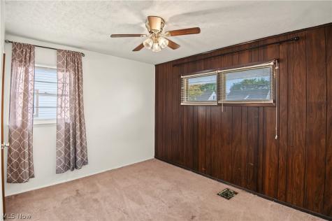 162 N Beverly Avenue Youngstown OH 44515