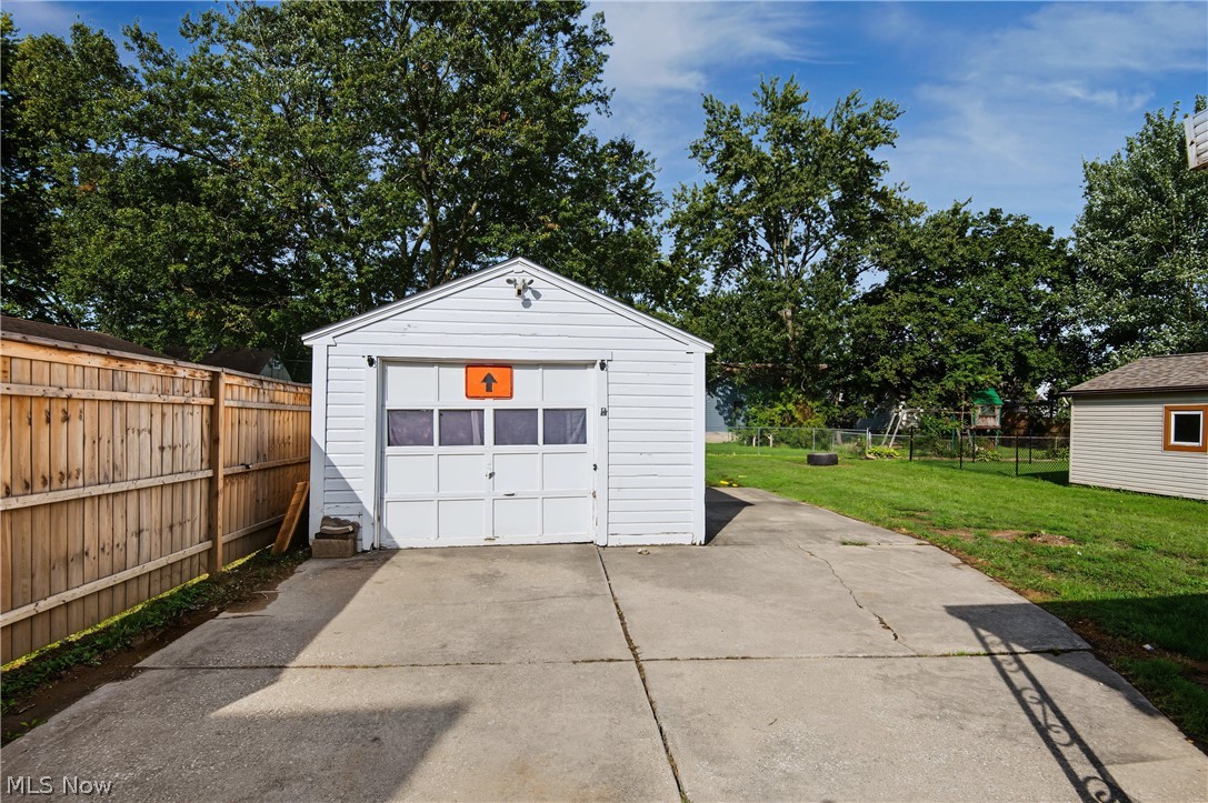 162 N Beverly Avenue Youngstown OH 44515