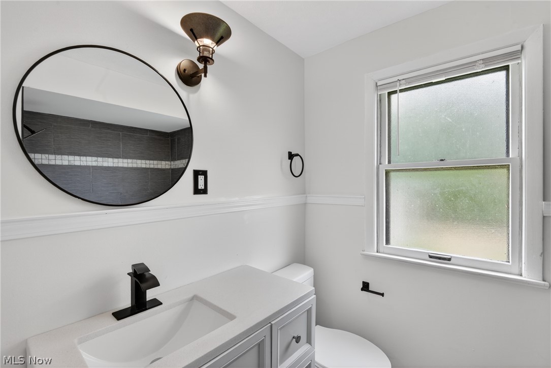 568 Heather Lane Bedford OH 44146