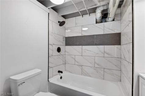 568 Heather Lane Bedford OH 44146
