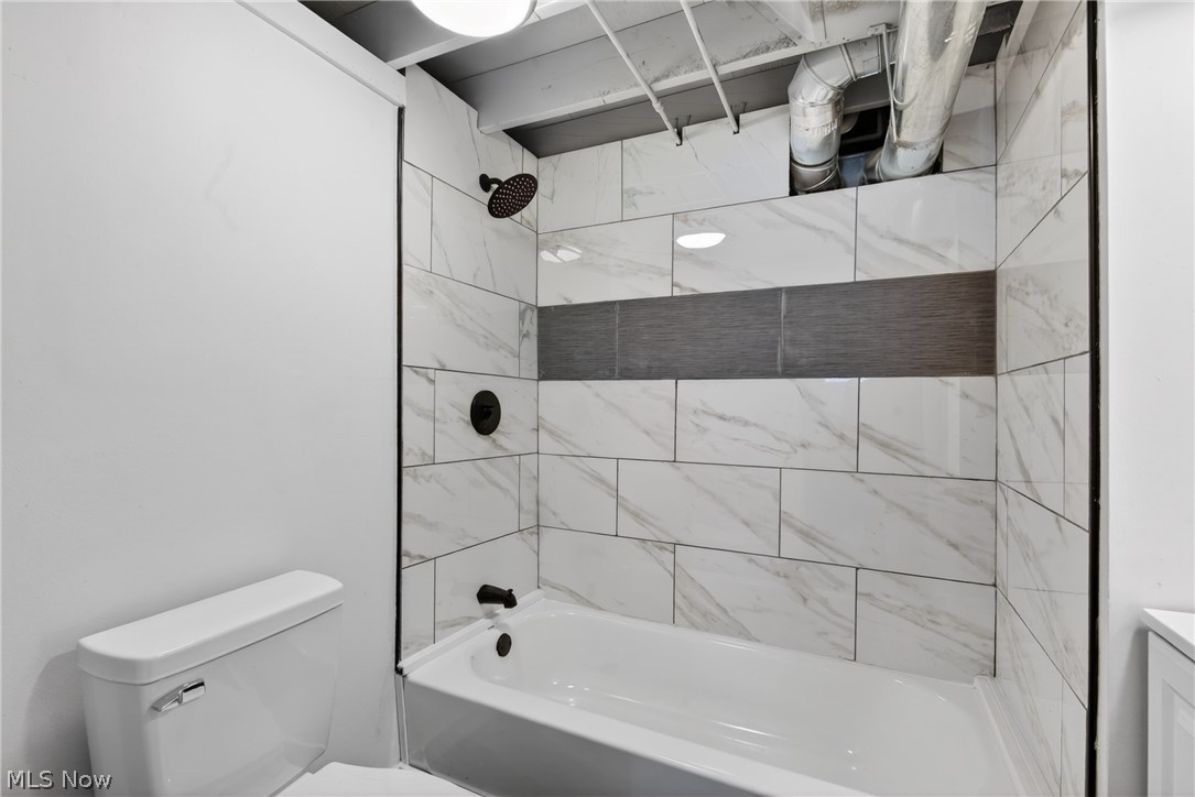 568 Heather Lane Bedford OH 44146
