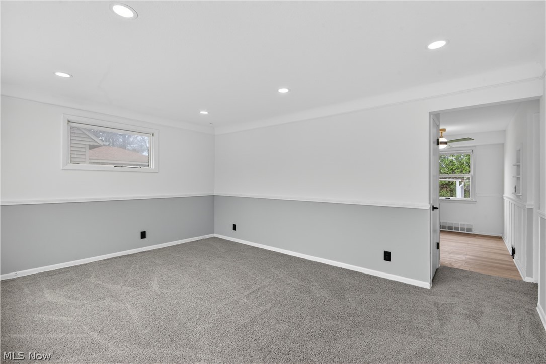 568 Heather Lane Bedford OH 44146