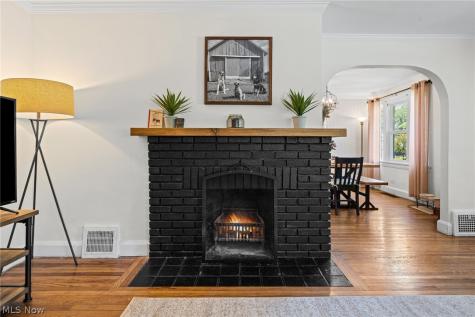 3484 Meadowbrook Boulevard Cleveland Heights OH 44118