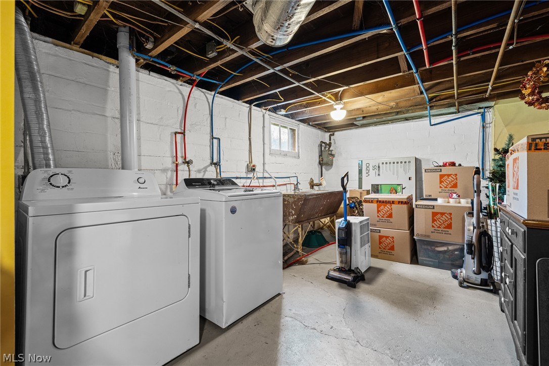 3484 Meadowbrook Boulevard Cleveland Heights OH 44118