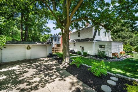 3484 Meadowbrook Boulevard Cleveland Heights OH 44118