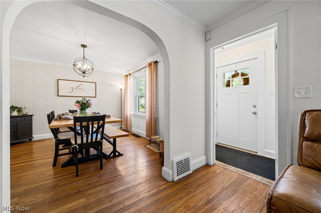 3484 Meadowbrook Boulevard Cleveland Heights OH 44118