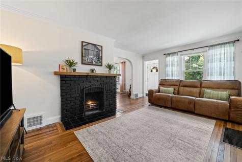 3484 Meadowbrook Boulevard Cleveland Heights OH 44118