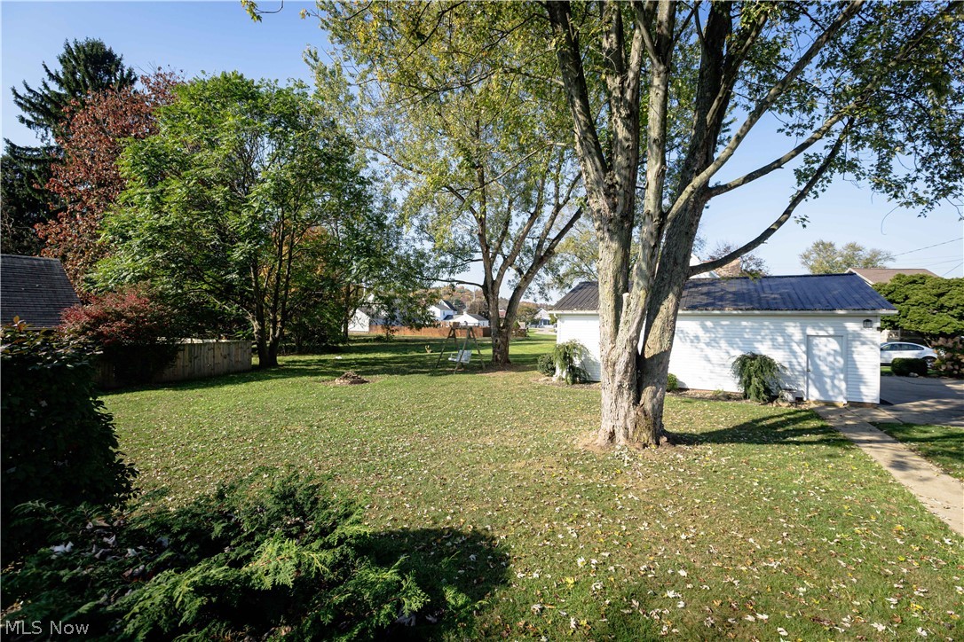 9395 Chestnut Avenue SE East Sparta OH 44626