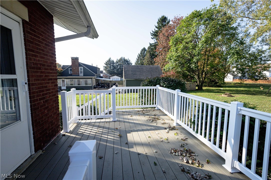 9395 Chestnut Avenue SE East Sparta OH 44626