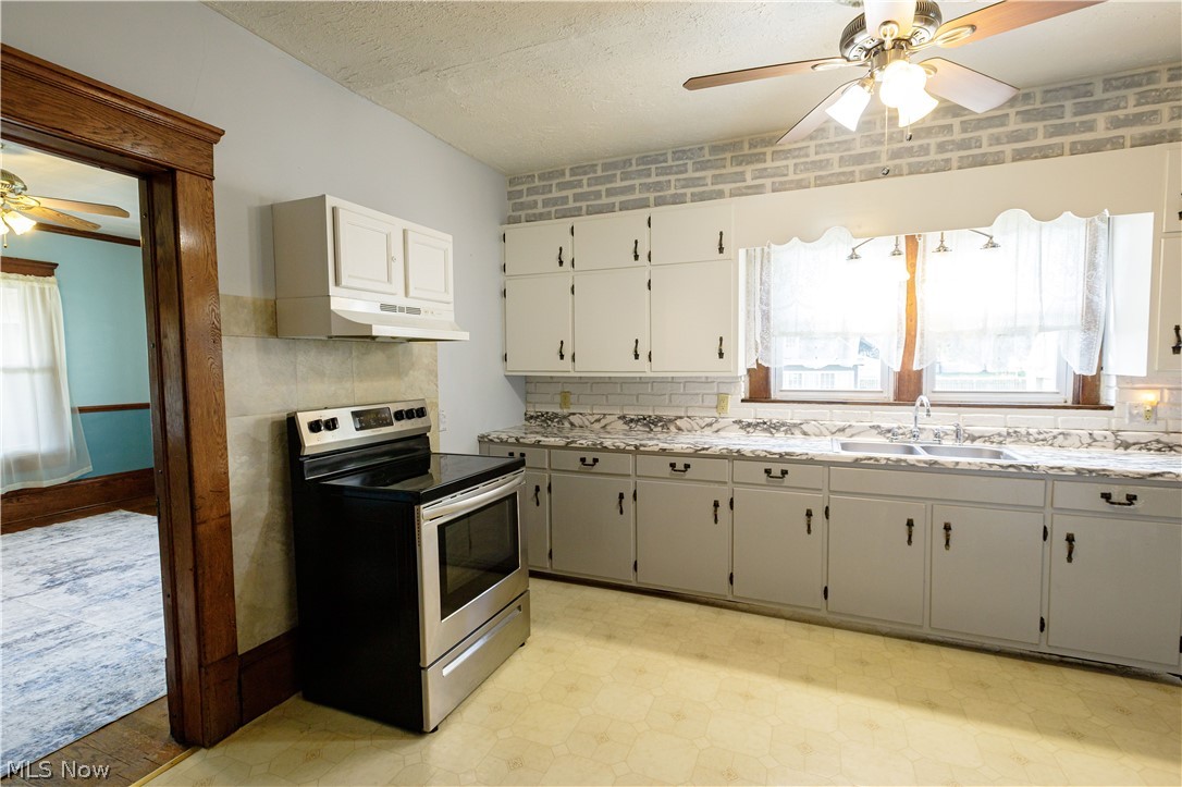 9395 Chestnut Avenue SE East Sparta OH 44626
