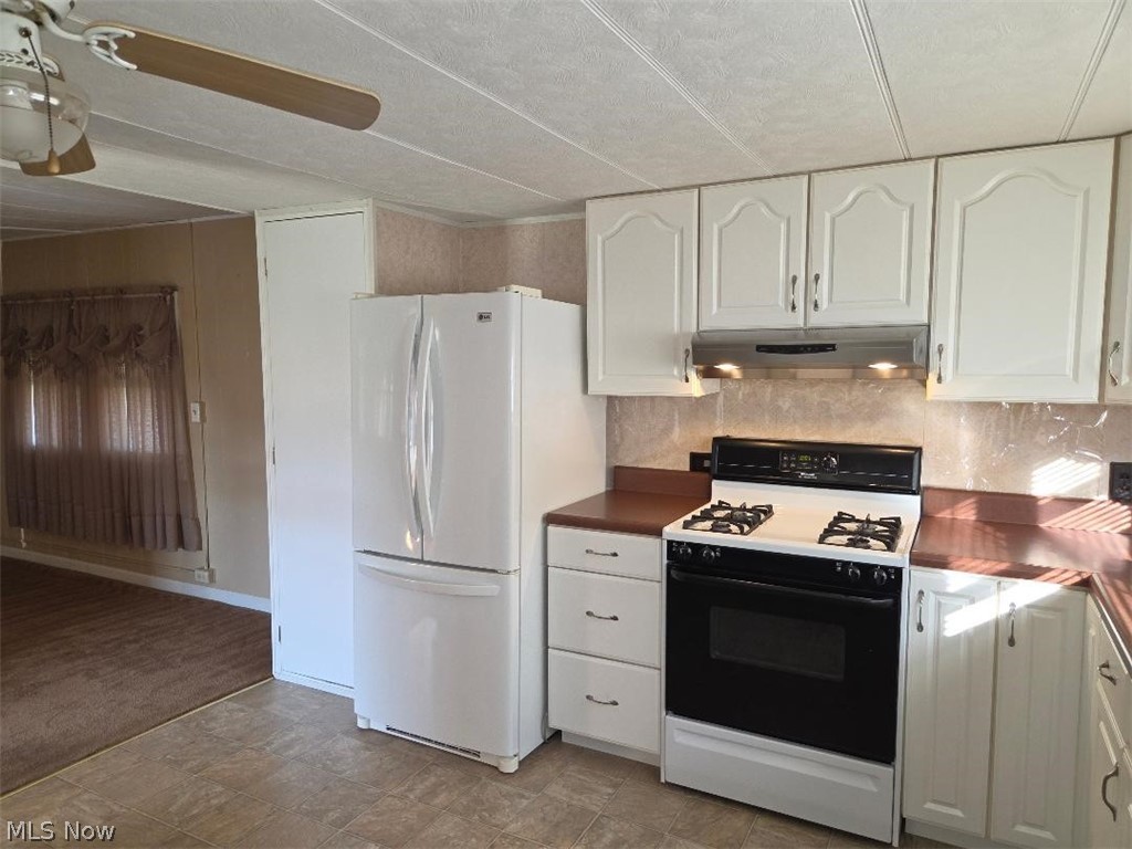 701 N Main Street Wellington OH 44090