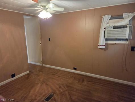 701 N Main Street Wellington OH 44090