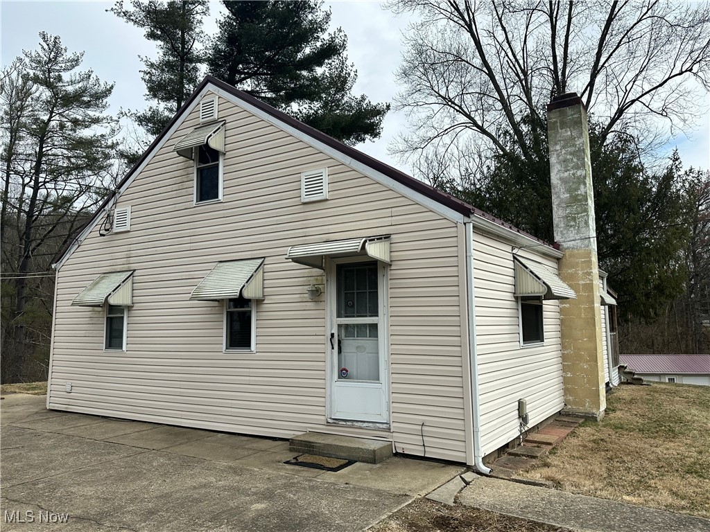 8752 N Rokeby NW Mcconnelsville OH 43756