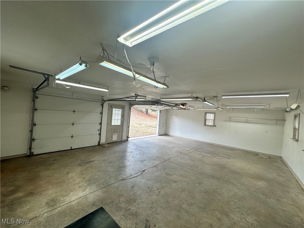 8752 N Rokeby NW Mcconnelsville OH 43756