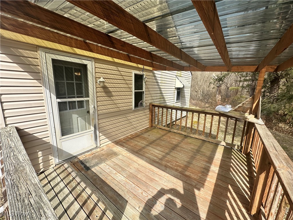 8752 N Rokeby NW Mcconnelsville OH 43756