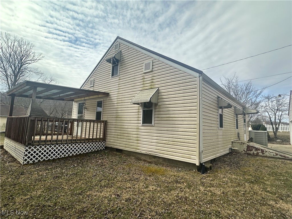 8752 N Rokeby NW Mcconnelsville OH 43756