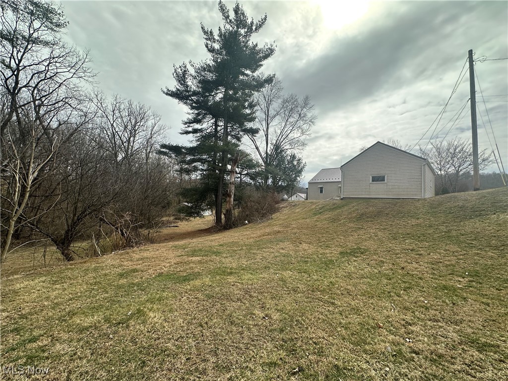 8752 N Rokeby NW Mcconnelsville OH 43756