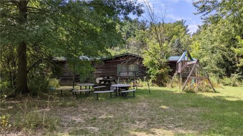 9376 Daniels Road Seville OH 44273